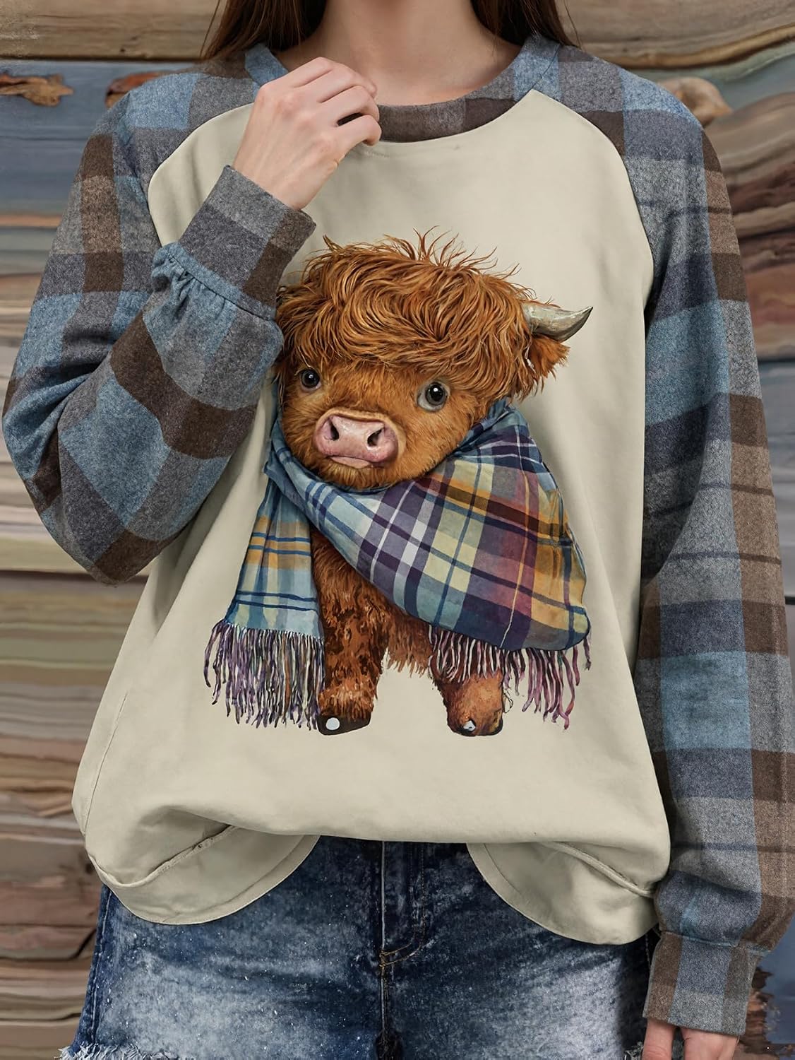 Women's Highland Cow Plaid Sweatshirt, Crew Neck Loose Long Sleeve Top - Multicolor